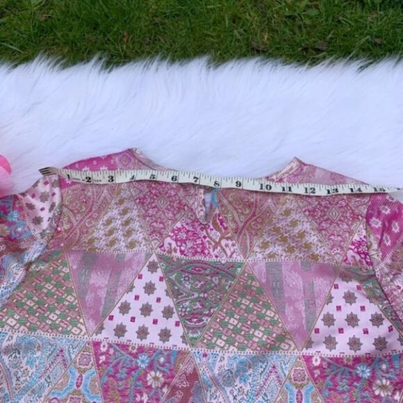 Peek Triangle Shiny Metallic Stylish Unique Shirt 2XL Child Size Unique - Picture 5 of 7